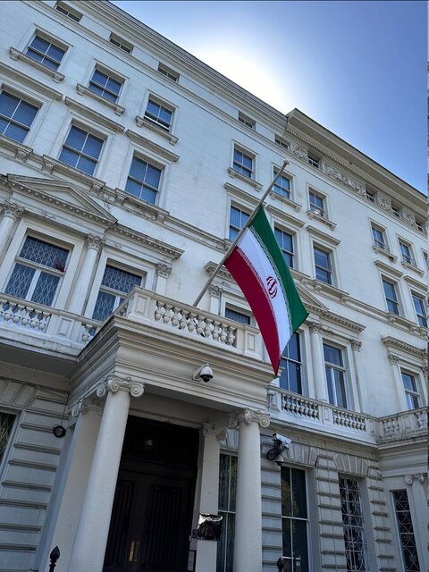 نیمه افراشته شدن پرچم سفارت ایران در انگلیس، فنلاند و عربستان