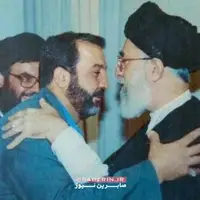 عکس/ تصویری از شهید سید فؤاد شکر در کنار رهبر انقلاب