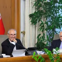 عکس/ خنده های ظریف در جلسه هیات دولت