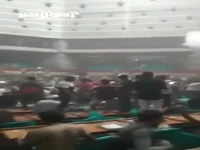 هجوم معترضان به پارلمان بنگلادش