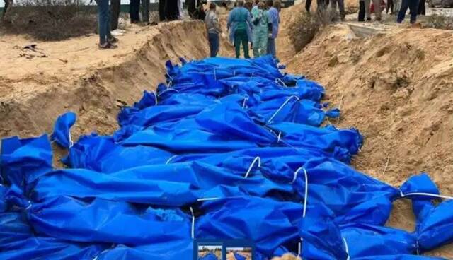 رژیم صهیونیستی پیکرهای ۸۴ شهیدی که از قبرستان‌های غزه ربوده بود، تحویل داد