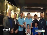 مهدی طارمی پیراهن خود را به موزه سپاهان اهدا کرد