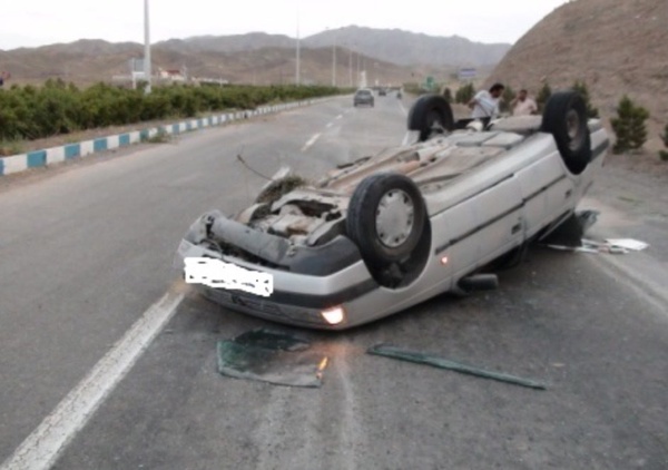 مصدوم شدن 6 نفر به‌دلیل واژگونی پژو در محور سبزوار به نیشابور