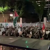 تجمع حامیان فلسطین در حوالی محل برگزاری مناظره ترامپ ـ هریس