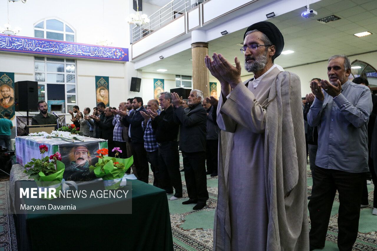 عکس/ مراسم وداع با پیکر خادم الحسین «جلال اسدی» در بجنورد