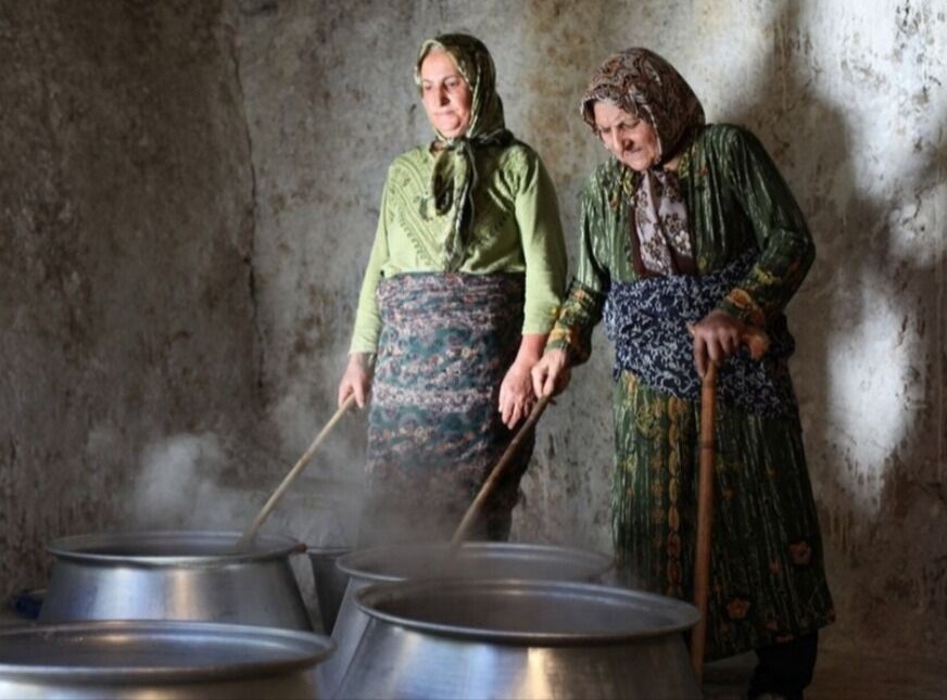 «مانیزان» مهیای جشنواره شیره‌پزی سنتی