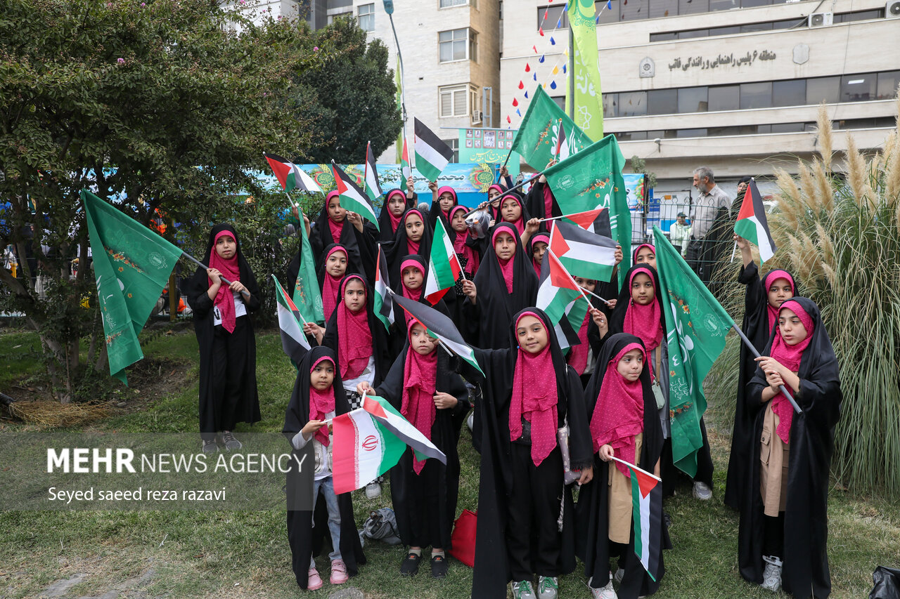 حضور کودکان در جشن ولادت پیامبر رحمت و نور