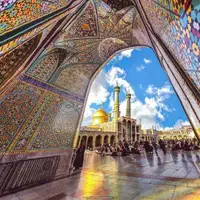 حرم کریمه اهل بیت(سلام‌الله‌علیها) گلباران شد