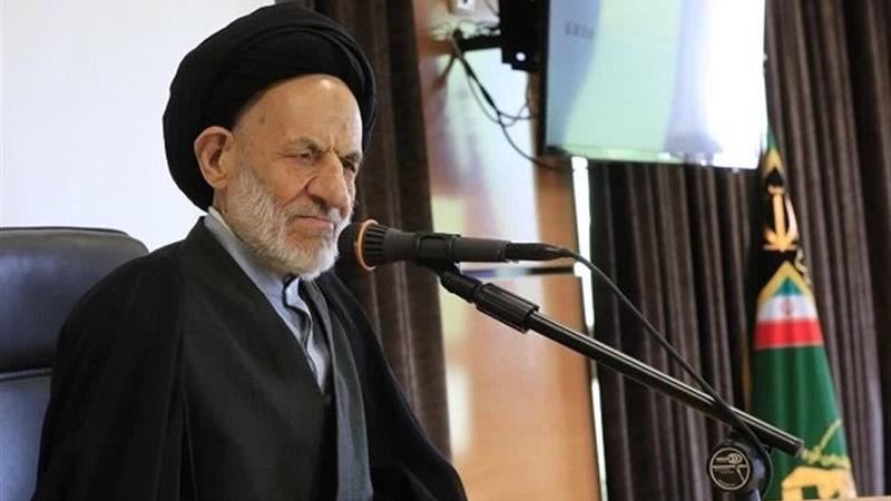 امام‌جمعه بیرجند: زمان به ضرر استعمارگران رقم می‌خورد