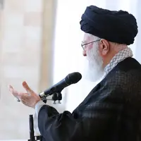 عکس/ تصاویری از امام خامنه‌ای هنگام ایراد خطبه نماز جمعه