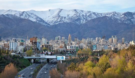 شهر تهران چند سال است که به این نام شناخته میشود؟