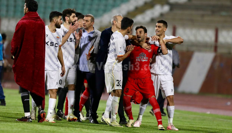 فولادی‌ها شجاع را محاصره کردند!