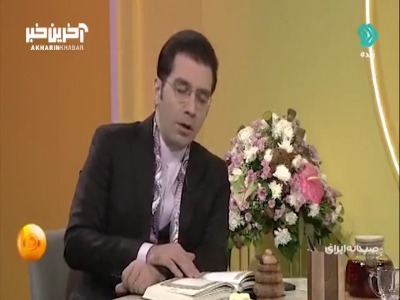 خواندن غزلی از حافظ با آواز زیبای صادق شیخ زاده