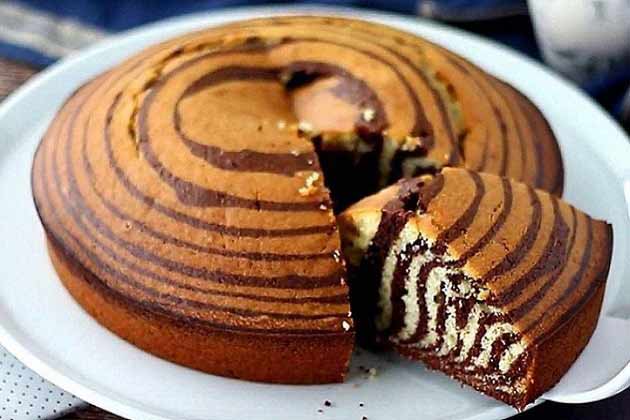 طرز تهیه کیک قابلمه ای