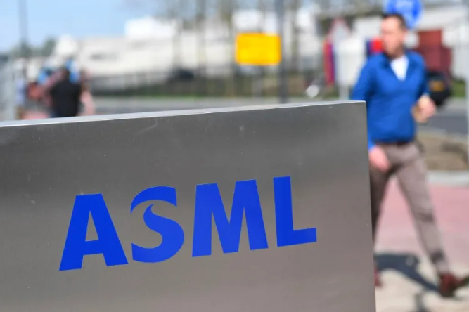 ضرر 50 میلیارد دلاری در چند دقیقه؛ اشتباه مرگ‌بار شرکت ASML خبرساز شد