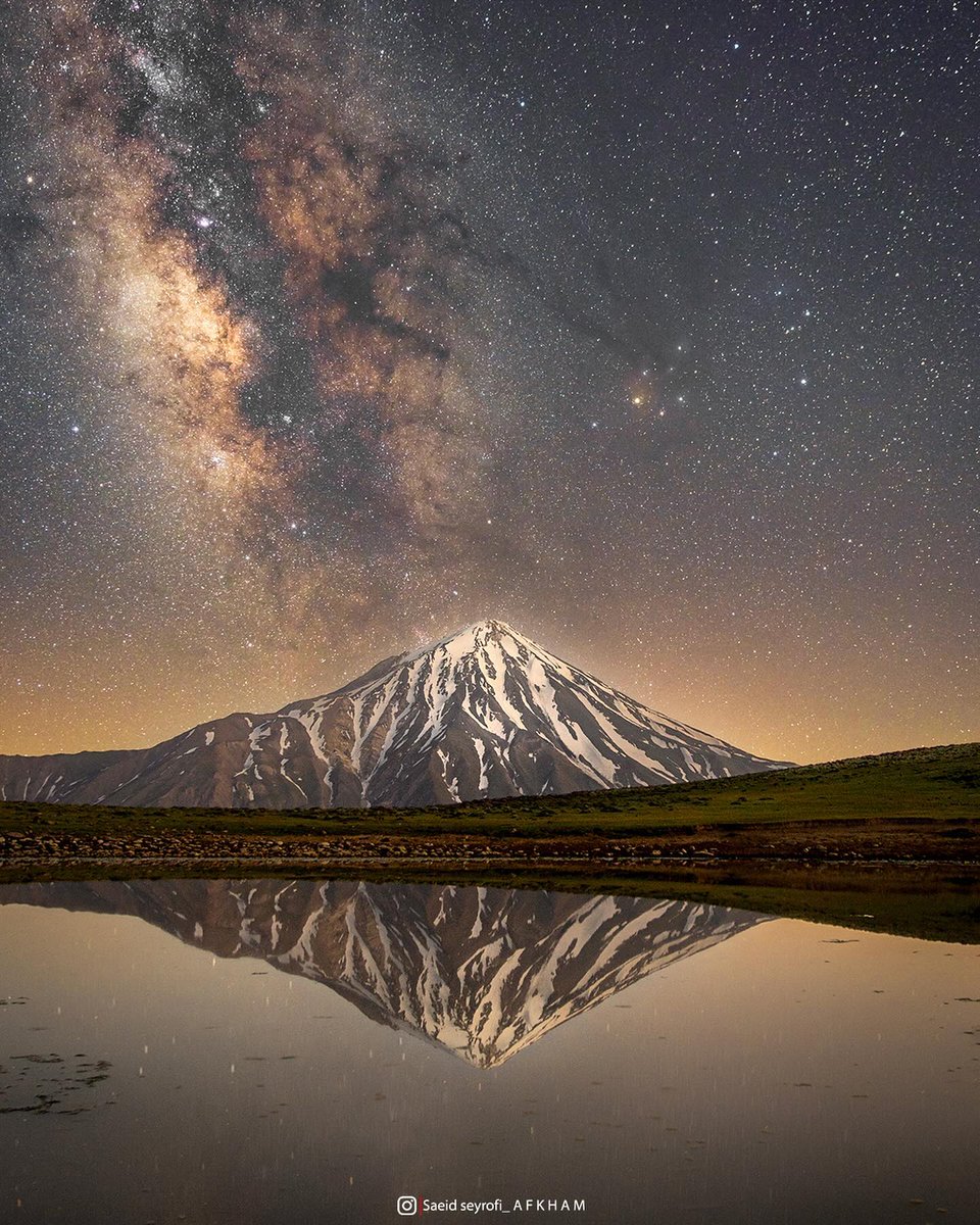 کهکشان راه شیری بر فراز دماوند زیبا