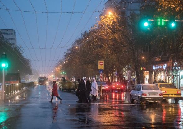 بارش پراکنده در شمال و شمال غرب کشور؛ دما کاهش می‌یابد