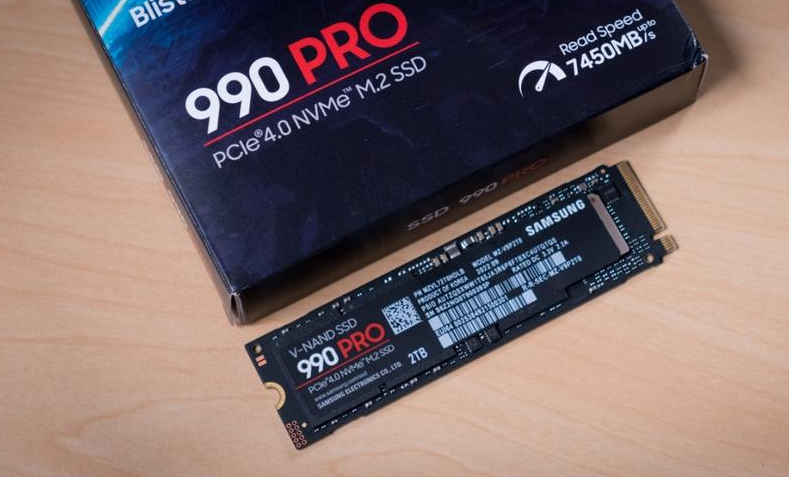 هارد دیسک SSD 990 PRO سامسونگ را تماشا کنید