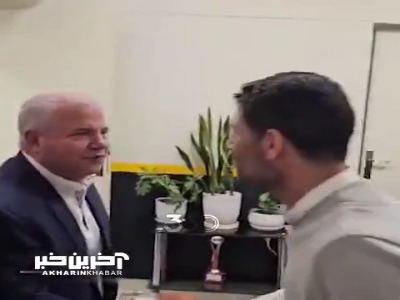 حضور در تمرین پیشکسوتان؛ دیدار گاریدو سرمربی پرسپولیس با علی پروین