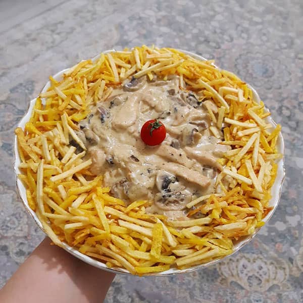 روش طبخ سریع چیکن استراگانوف