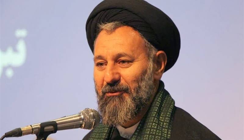 حادثه تصادف امام جمعه گیلان‌غرب را راهی بیمارستان کرد