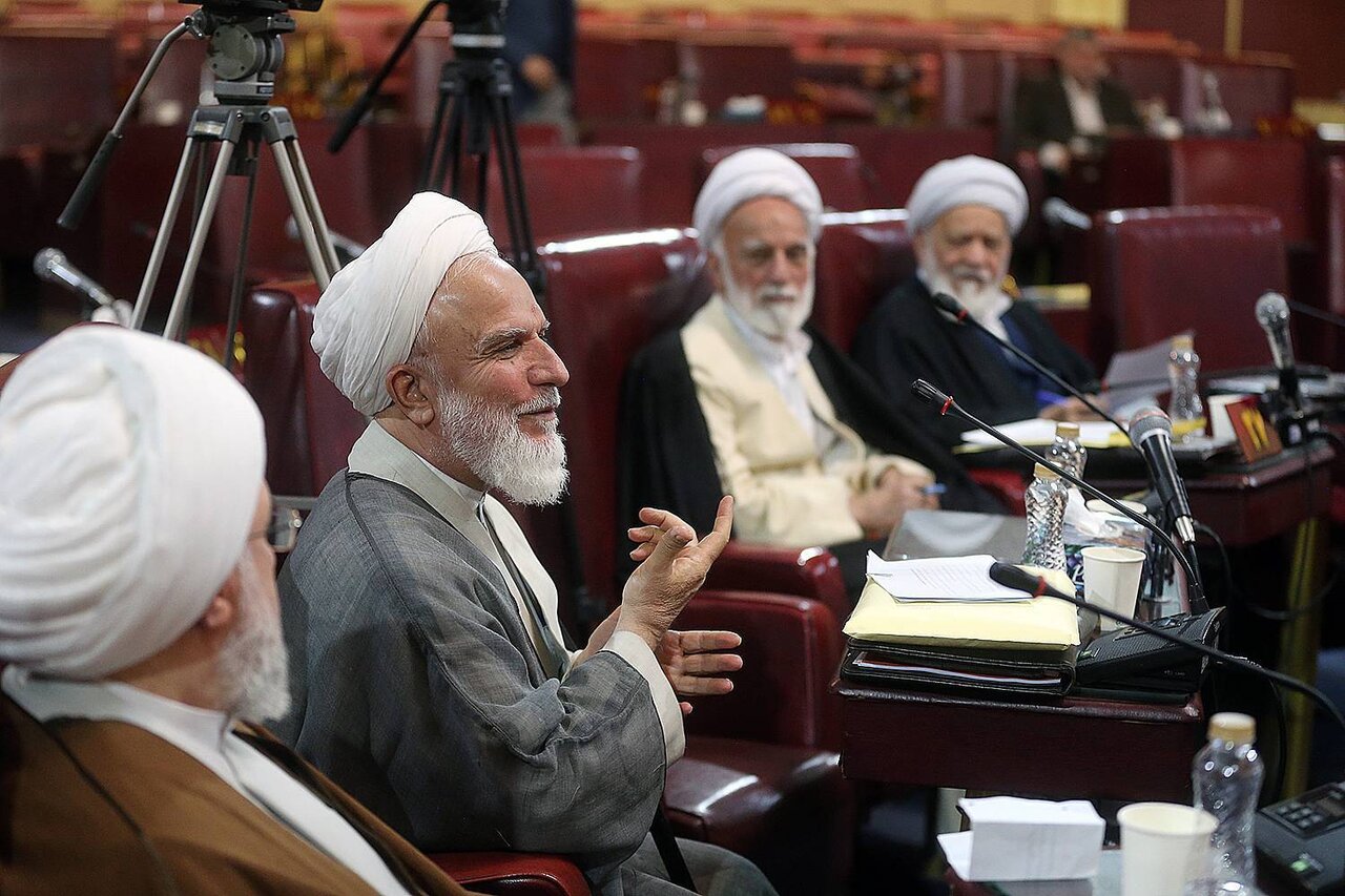 جلسه مجمع تشخیص مصلحت نظام بدون حضور محمود احمدی نژاد