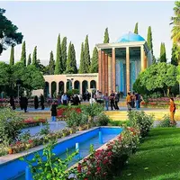  آرامگاه سعدی در شیراز