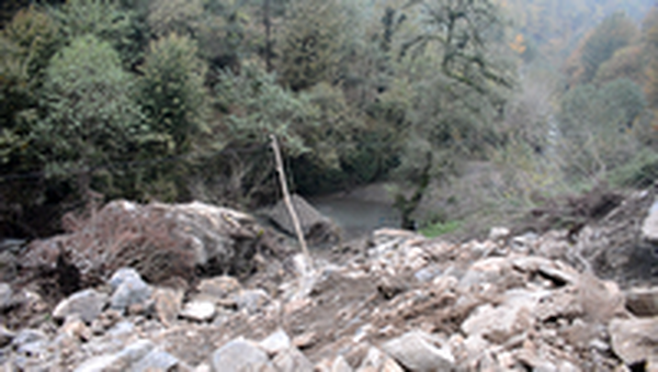 انسداد راه روستایی ۲۵ خانوار تالش