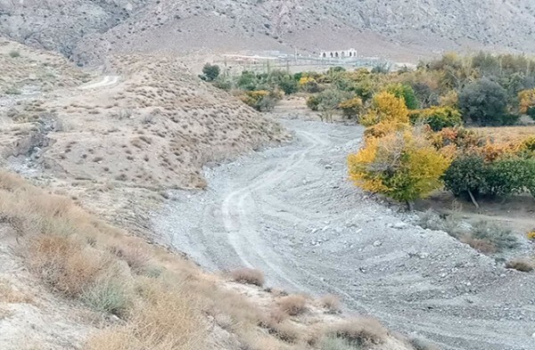 لایروبی 3 کیلومتر از بستر رودخانه اردکول شهرستان زیرکوه