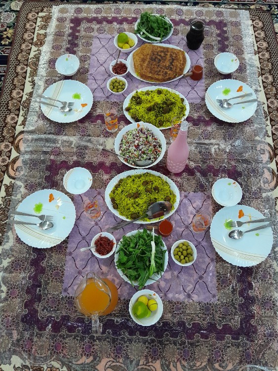 از شما/نهارامروزمون کلم پلو دورهمی خانوادگی، تقدیم نگاهتان😋😋😊