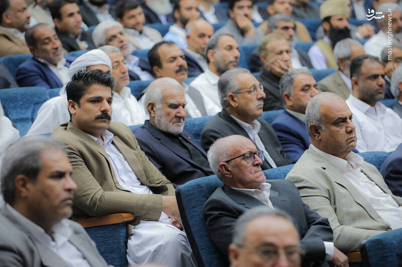 عکس/ نشست پزشکیان با فرهیختگان و نخبگان سیستان و بلوچستان