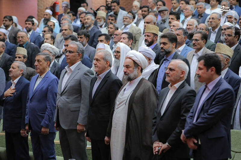 عکس/ نشست پزشکیان با فرهیختگان و نخبگان سیستان و بلوچستان