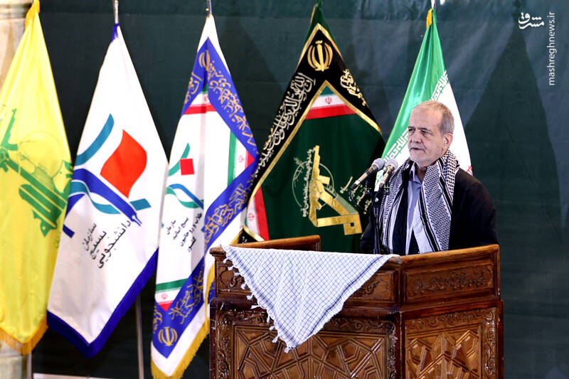 عکس/ حضور «پزشکیان» در گردهمایی سراسری مسئولین بسیج دانشجویی و طلاب بسیجی