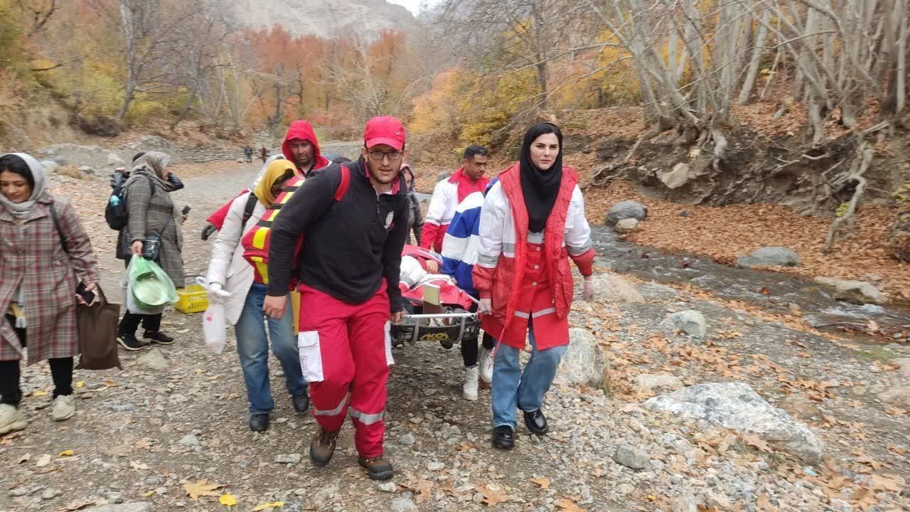 نجات بانوی مصدوم در ارتفاعات روستای بوژانِ نیشابور