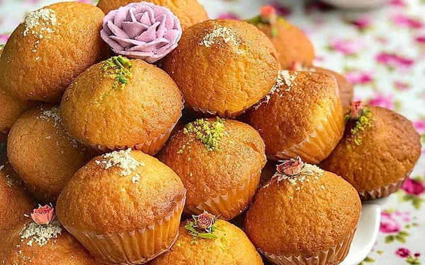 طرز تهیه کیک یزدی خونگی با پف زیاد