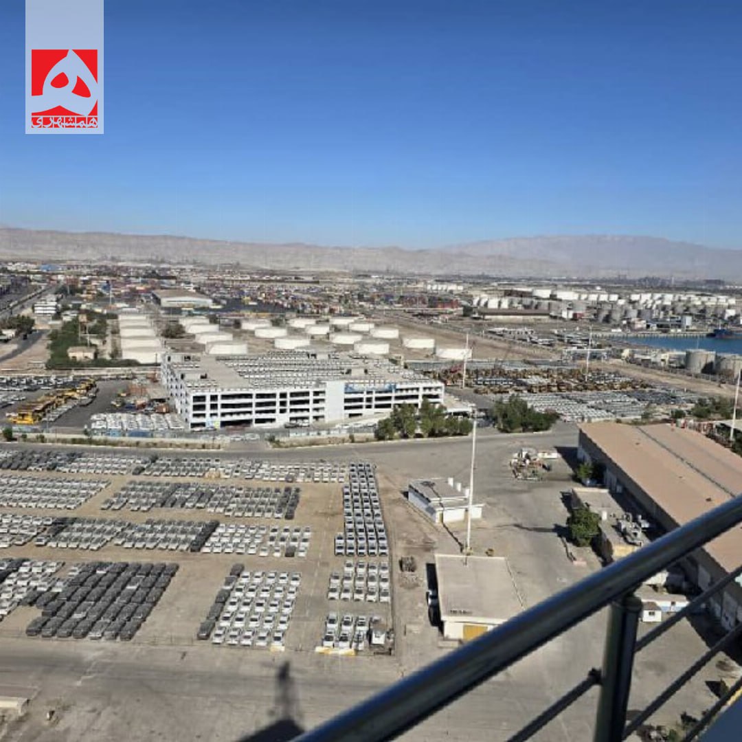 عکس/ هزاران دستگاه خودروی خارجی در بنادر و گمرکات استان هرمزگان!
