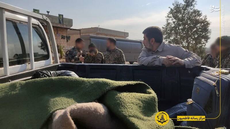 عکس/ حضور مداح معروف میان رزمندگان فاطمیون در حلبِ سوریه