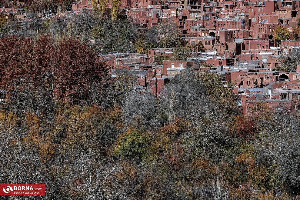 چشم‌نوازی پاییز در روستای تاریخی ابیانه