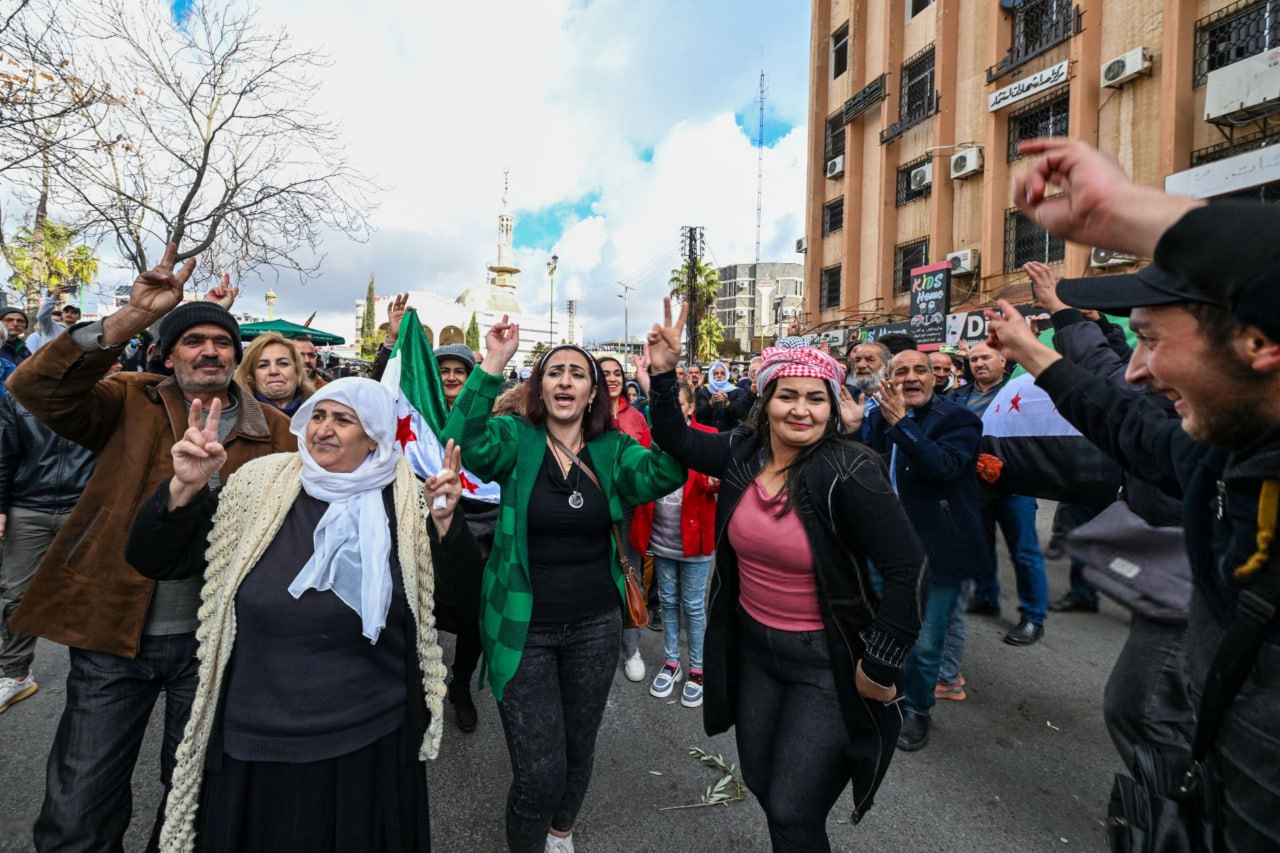 جشن پیروزی بر بشاراسد در شهر سویدا سوریه