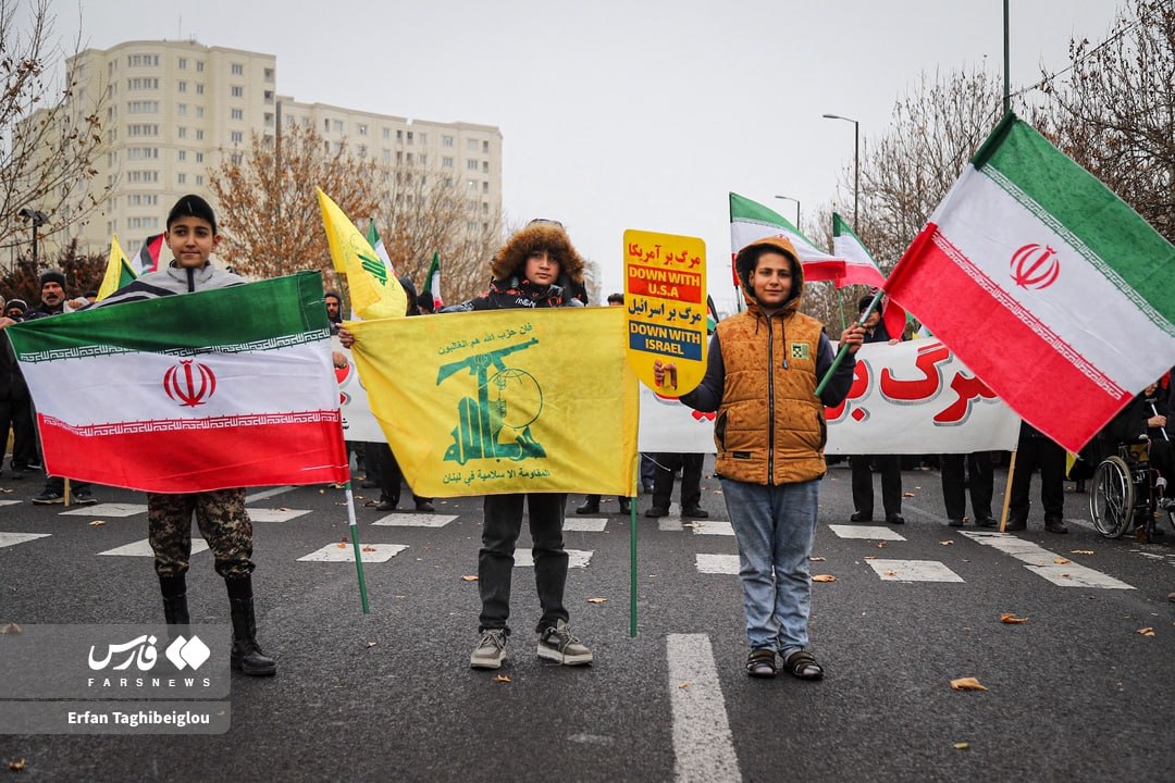 عکس/ راهپیمایی ضدصهیونیستی زنجانی‌ها در برف