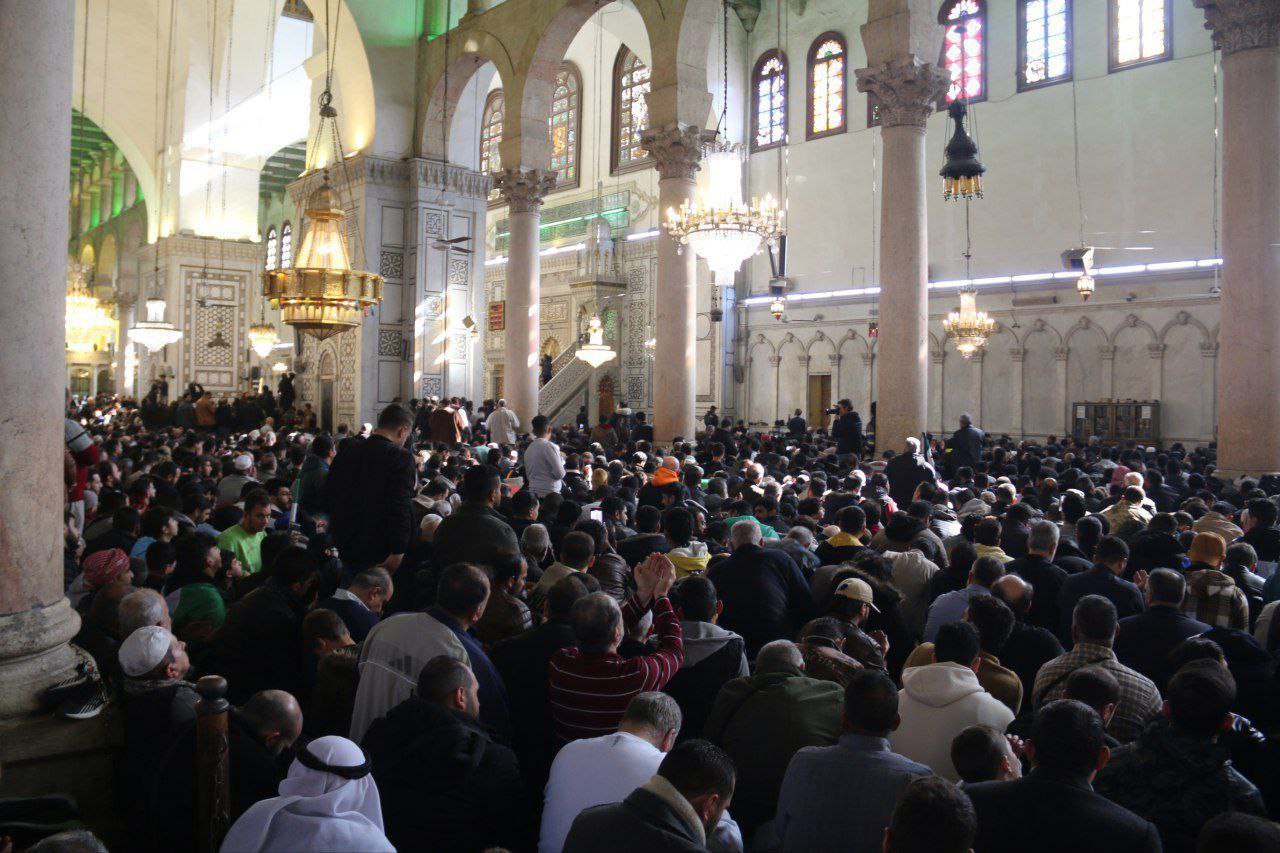 عکس/ اولین نماز جمعه در مسجد اموی دمشق پس از سقوط بشاراسد 