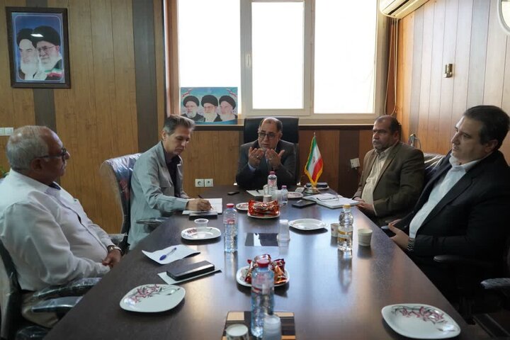 فرماندار گناوه: اشتغال بومیها در اولویت شرکتهای نفتی باشد