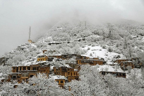 بارش ۲۰ سانتی‌متری برف در ارتفاعات فومن