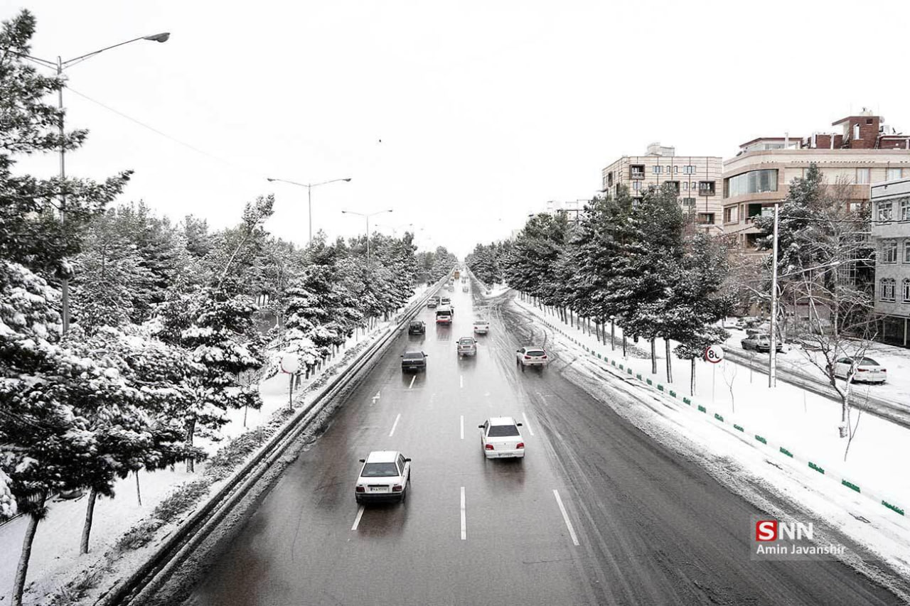 بارش و سرمای برف پاییزی در مشهد