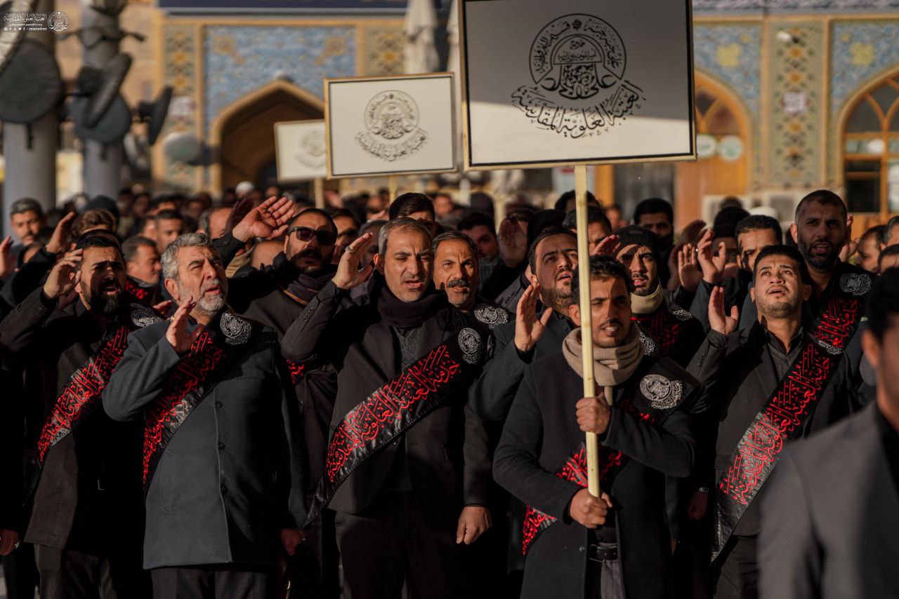 عکس/ عزاداری دسته خادمان آستان مقدس علوی در روز وفات ام‌البنین 