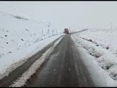 برفروبی مسیر روستایی کانی‌رش در جاده بوکان - مهاباد