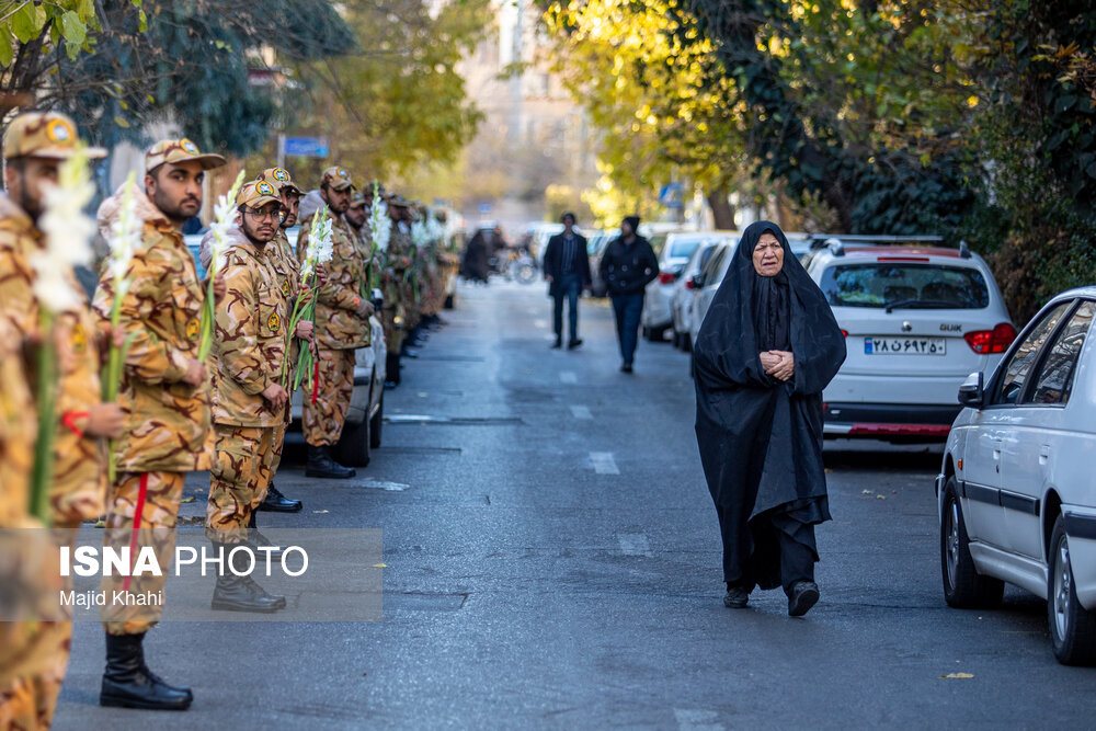 تشییع مادر ۴ شهید دفاع مقدس