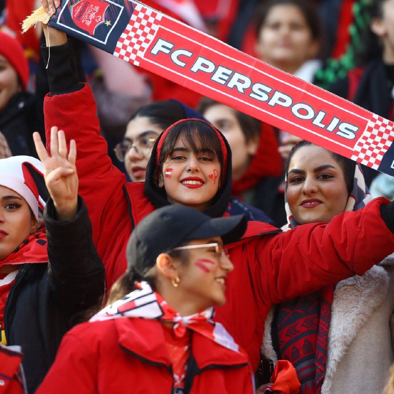 بانوان هوادار پرسپولیس در دیدار با سپاهان