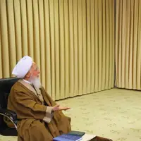 جوادی‌آملی: اگر در کشور نجومی‌بگیر و اختلاسی نباشد مردم به قانون احترام می‌گذارند