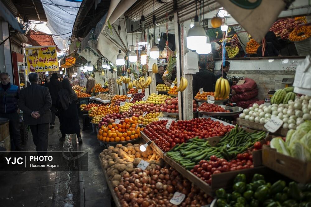 عکس/ تکاپوی یلدایی ۱۴۰۳ در بازار گرگان و همدان